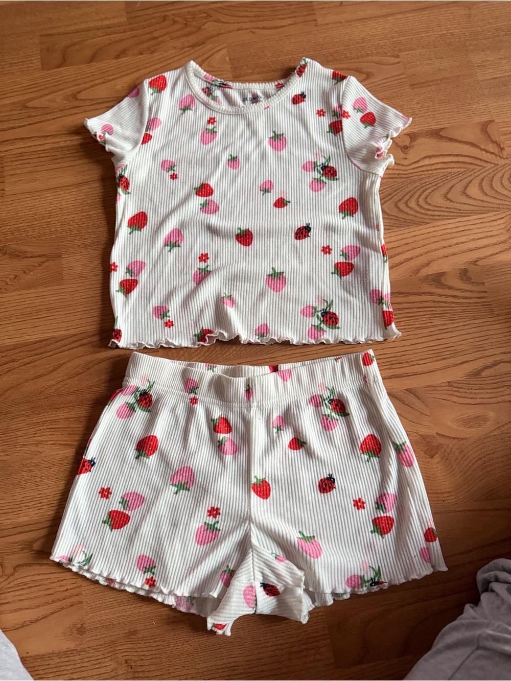 Old Navy Girls White Strawberry-Print Short Pajama Set